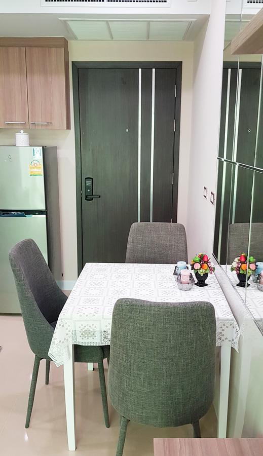 Dusit Grand Condo View Pantai Jomtien Luaran gambar