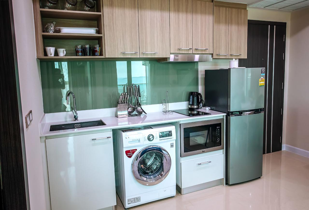 Dusit Grand Condo View Pantai Jomtien Luaran gambar
