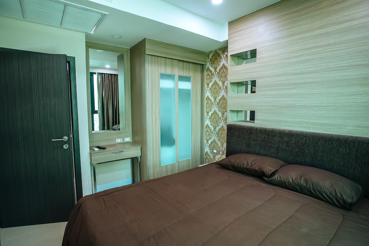 Dusit Grand Condo View Pantai Jomtien Luaran gambar