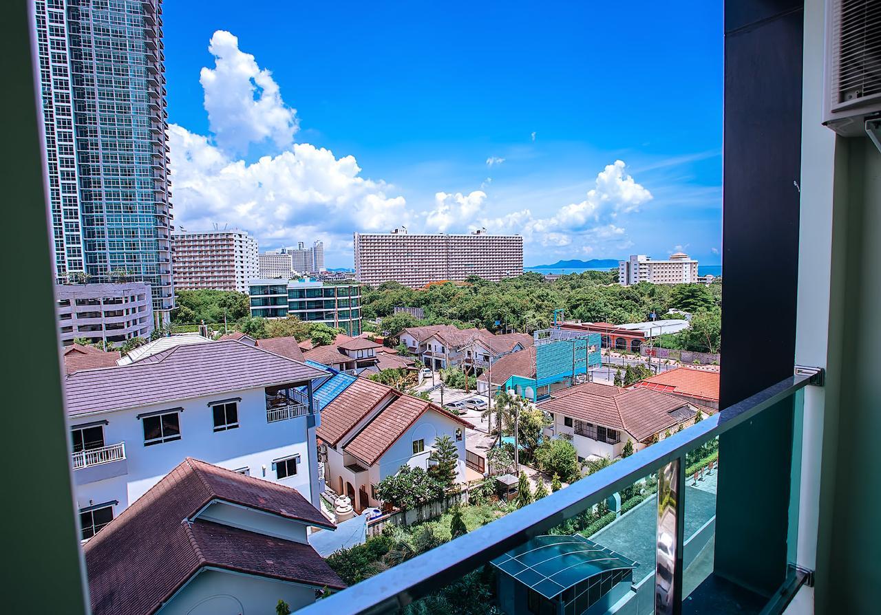 Dusit Grand Condo View Pantai Jomtien Luaran gambar